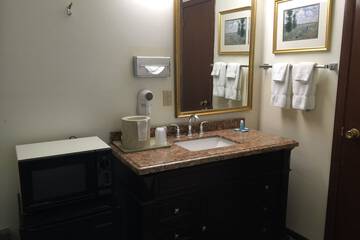 Room 83 of 175