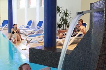 Pool waterfall