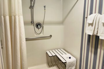 Room 34 of 35