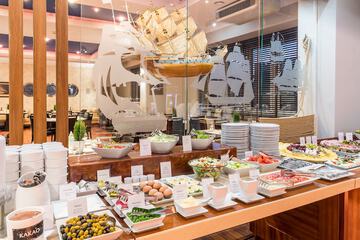 Breakfast buffet