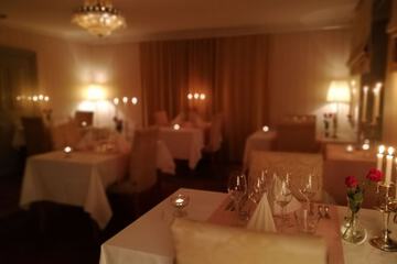 Couples dining