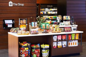 Snack bar