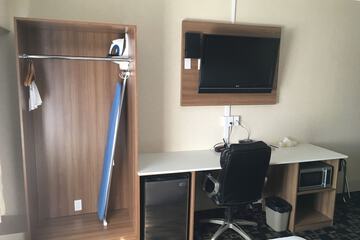 In-room business center