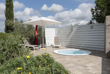Sundeck