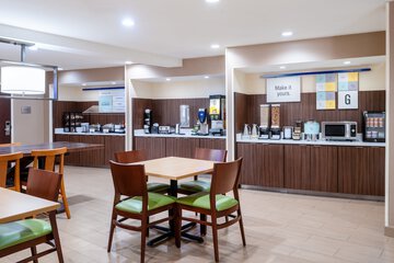 restaurant cafeteria