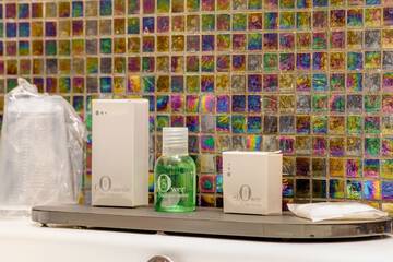 Bathroom amenities
