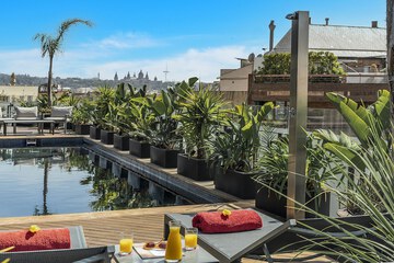 Rooftop pool
