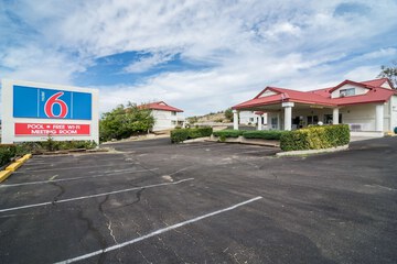 Motel 6 Globe AZ
