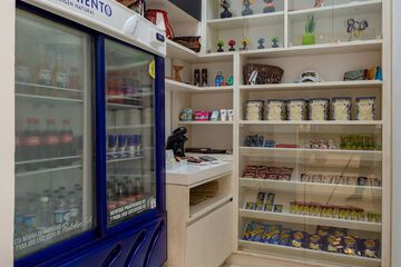 Gift shop