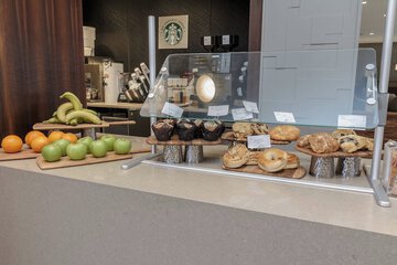 Breakfast/Coffee Service 31 of 34