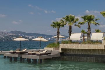 Sundeck