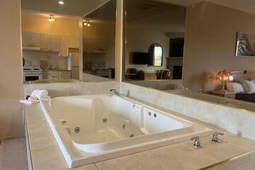 Jetted tub