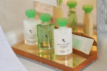 Bathroom amenities