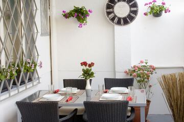 Breakfast area