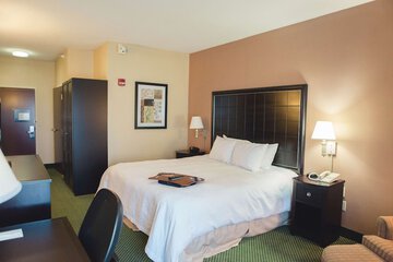 Room 27 of 39