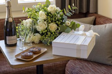 Champagne service