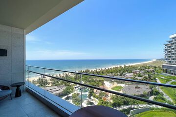 Beach/ocean view