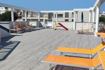Sundeck