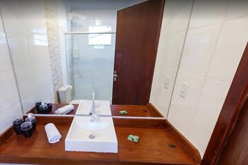Bathroom sink
