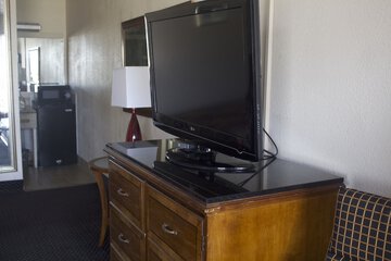 Entertainment 19 of 21