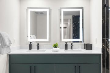 Bathroom sink