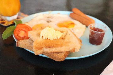 Breakfast meal