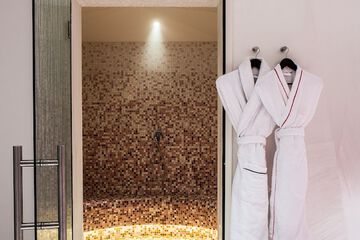 Steam room