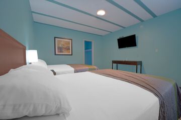 Room 6 of 35
