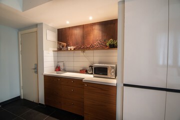 Private kitchenette