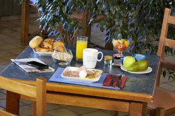 Breakfast meal