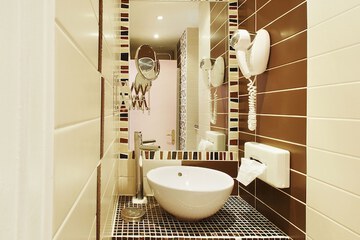 Bathroom sink