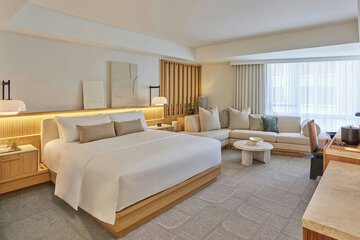 Room 44 of 99