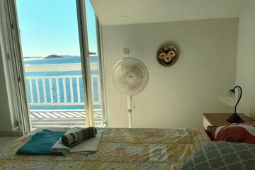 Photo 51