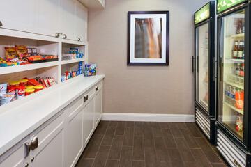 Snack bar