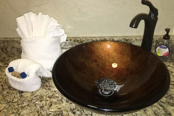 Bathroom amenities