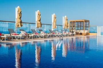 Rooftop pool