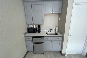 Private kitchenette