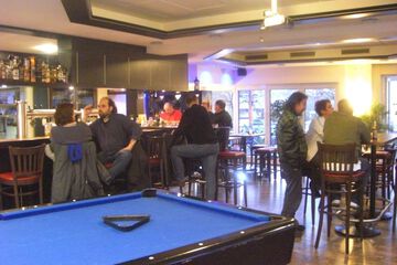 Sports bar