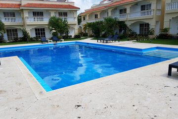 Private pool