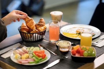 Breakfast buffet