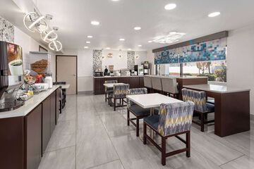 Breakfast/Coffee Service 59 of 60