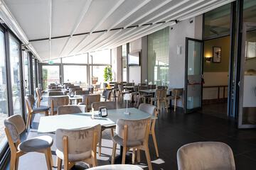 Snack bar