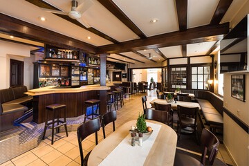 Sports bar