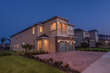 Front of property - evening/night