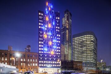 Aloft Long Island City Manhattan View