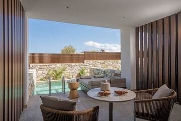 Private pool