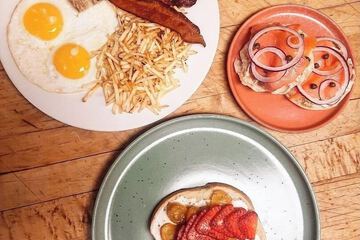 Breakfast meal
