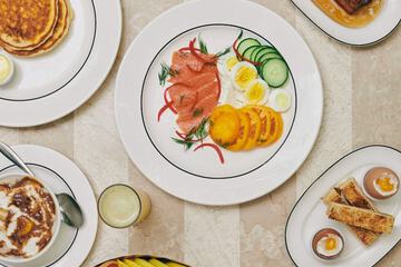 Breakfast meal