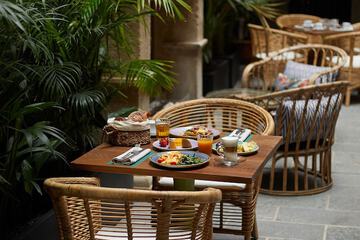Breakfast area