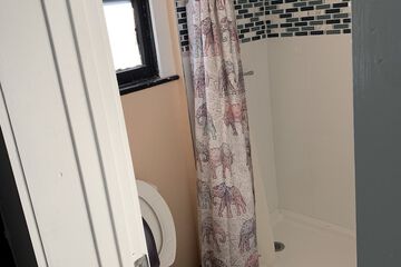 Room 34 of 38